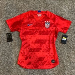 US Women’s National Soccer Jersey - size S (BRAND NEW)